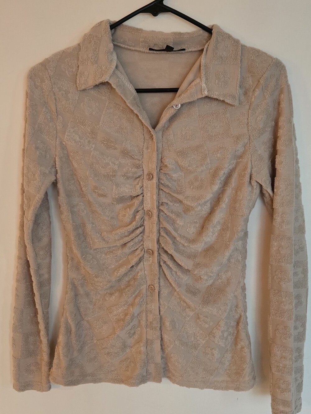 Missguided Beige Flower Textured Ruched Button-Down Top - Picture 2 of 6